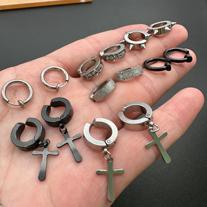 <span class=keywords><strong>Prix</strong></span> de gros Boucles d'oreilles clips en acier inoxydable non percées, style punk, avec croix pendante en zircon cubique, articulées, bijoux en gros - Product Image 3