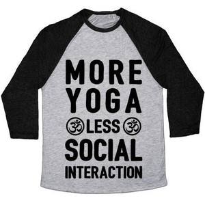 Camiseta de béisbol unisex Tri-Blend de More Yoga Less Social Interaction - Product Image 2