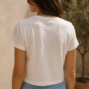 Camiseta Corta Blanca para Mujer con Bordado de Limón, Cuello Redondo, Manga Corta, Estilo Casual de Verano, 100% Algodón Jersey - Product Image 3