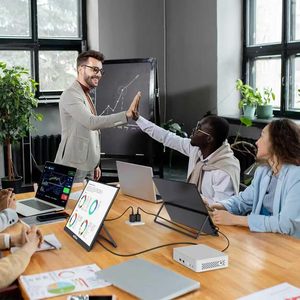 Moniteur de jeu <span class=keywords><strong>portable</strong></span> de 16 pouces, 2K QHD, 240 Hz, IPS, 133 % SRGB, 16:10, mat, FreeSync, haut-parleurs intégrés pour Xbox, Switch, <span class=keywords><strong>PC</strong></span>, PS5 - Product Image 6