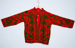 Blouson Bomber en Coton Brodé Rouge Suzani Écologique Respirant pour Femme, Style Bohème Ethnique, Fait Main, Idéal Cadeau - Product Image 3