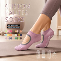 Chaussettes de yoga et de Pilates personnalisées à haute élasticité et à semelle creuse pour des sports de plein air confortables et des chaussettes antidérapantes