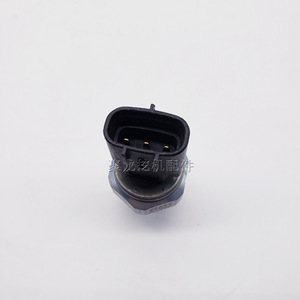 เซ็นเซอร์น้ำมันฮิตาชิ 360-3 4HK1 6HK1 8-98027456-0 สำหรับรถขุด ZAX330 - Product Image 4