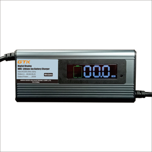 Caja de aluminio 60V 8A NMC Cargador de batería de iones de litio Carga rápida segura para EVs y motocicletas Pantalla digital con enchufe personalizado - Product Image 1
