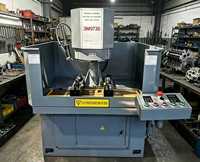 Machine de rectification et de fraisage de blocs-cylindres et de surfaces de moteur automobile 3M9730 pour la réfection de moteurs