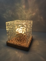 Lampada Cubo 3D Effetto Onde d'Acqua - Luce Notturna LED Dinamica RGB a 16 Colori per Illuminazione d'Atmosfera e Arredamento Casa