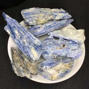 Material primo natural kyanite malachite, cura, grosso, quartzo, cristal mineral, decoração