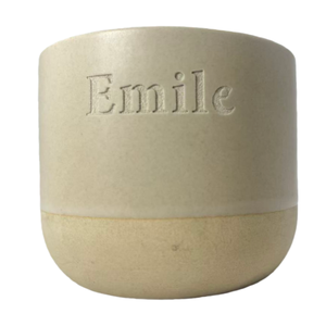 Tasses à café en céramique beige faites à la main de style japonais-arabe, tasses à expresso en argile avec logo personnalisé pour cadeaux d'affaires - Product Image 3