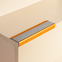 Moderne Aluminiumlegierung & PVC-Streifen Langlebige Sicherheitskantenleiste für Innen-/Außentreppen