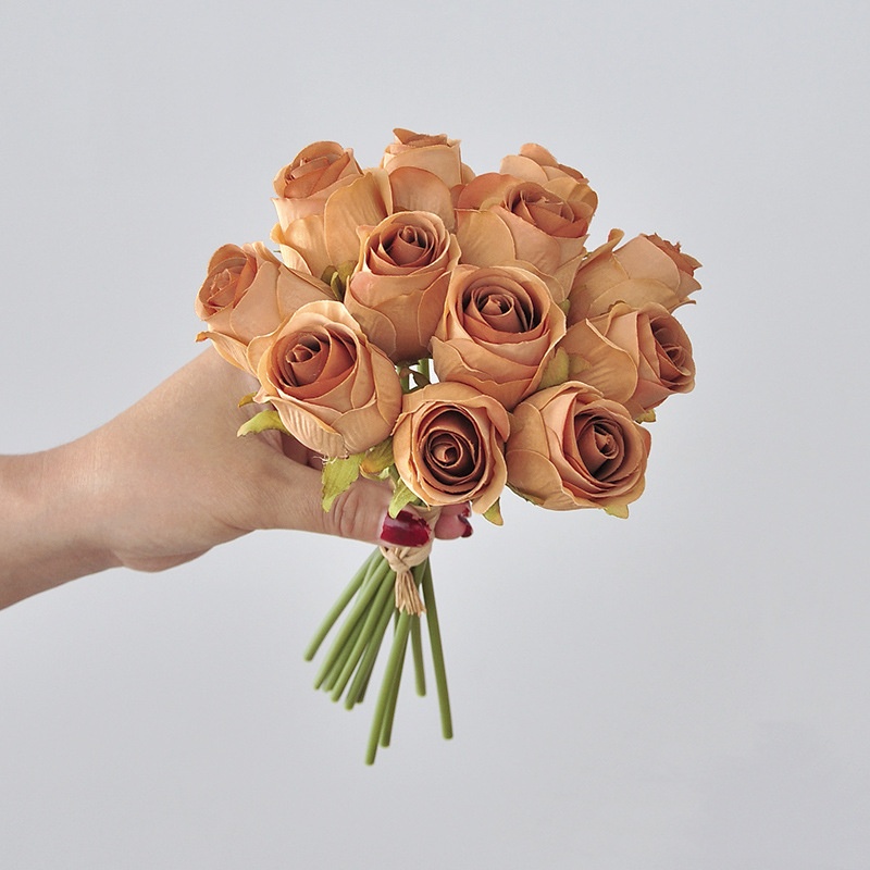 Mini bouquet de roses dorées 02