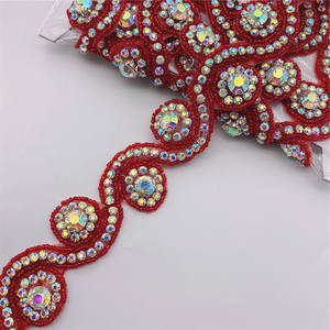 Adornos de encaje de tul bordado con cuentas, lentejuelas, cristales, diamantes de imitación y flecos para vestidos de novia - Organza elegante - Product Image 3