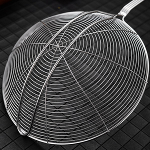 للبيع بالجملة طقم فلتر عنكبوت من 4 قطع من الفولاذ المقاوم للصدأ ، مقشدة سلكية مع قلي طويل ، معكرونة ومقبض - Product Image 4