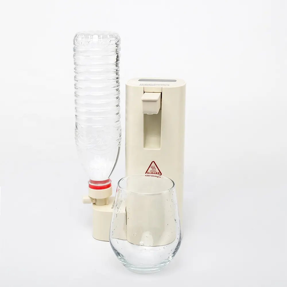 Yeni anında sıcak su pınarı 3 saniye ısıtma su ısıtıcısı taşınabilir şişe masaüstü küçük elektrikli anında kaynar su dağıtıcı