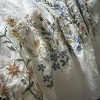 Parure de lit de luxe brodée de fleurs et de plantes, en chanvre 100% épais, facile d'entretien, avec broderie industrielle, pour la maison