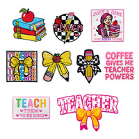 Lot de patchs brodés thermocollants en PVC à paillettes faits main pour enseignants, motifs crayon, pomme, livre, nœud papillon, pour vêtements, sacs et chaussures, esprit scolaire