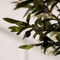 Grandes plantes artificielles en plastique pour l'intérieur et l'extérieur avec un design réaliste pour la décoration de fête d'anniversaire, faux olivier décoratif