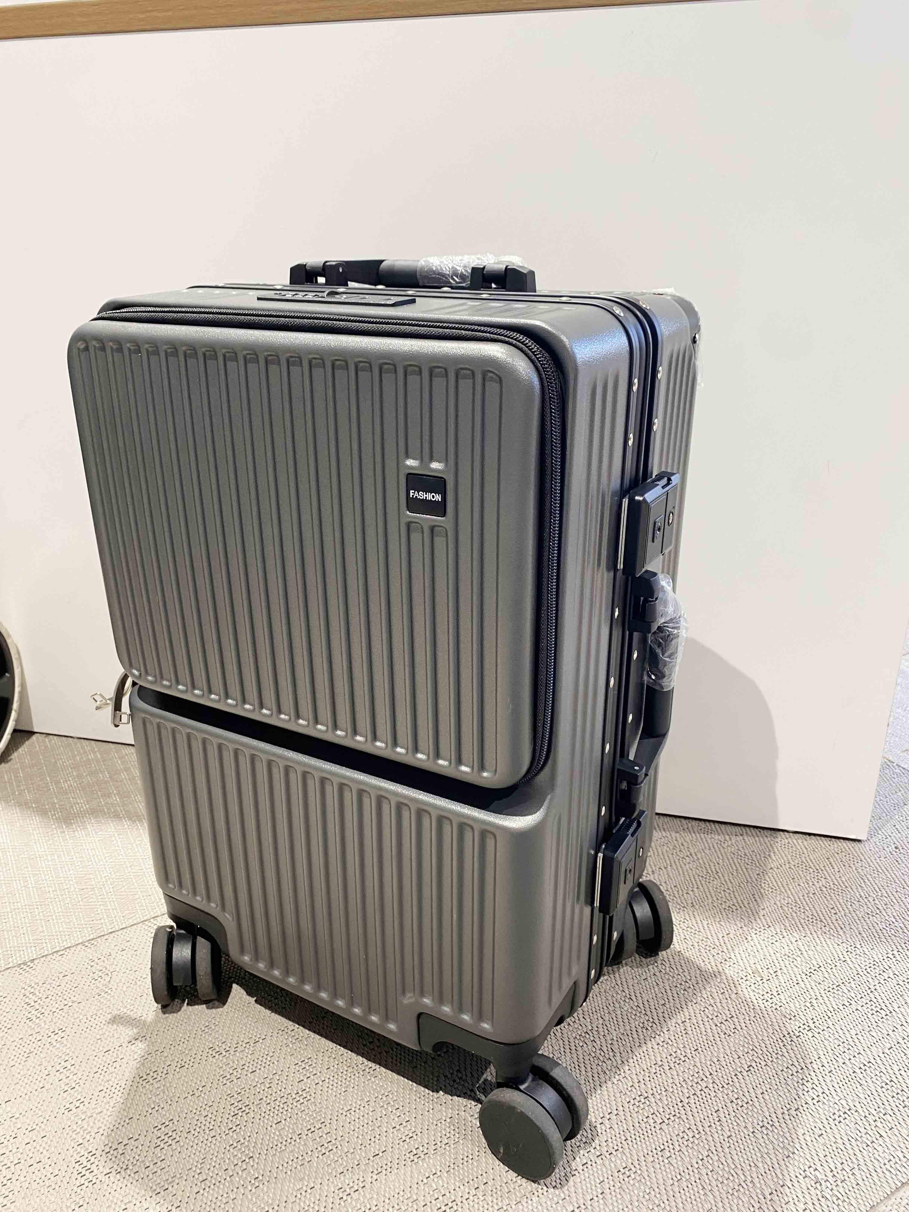 สีน้ำเงิน