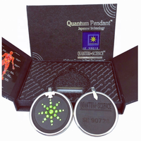Pendentif énergie scalaire quantique en pierre de lave naturelle personnalisée Collier de diamants verts avec boîtier noir et plaqué en acier inoxydable