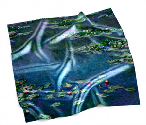 Écharpes et foulards carrés 100% soie à imprimé floral « Nénuphars célèbres <span class=keywords><strong>de</strong></span> <span class=keywords><strong>Monet</strong></span> », bleu eau et rose lotus, écharpe d'hiver - Product Image 1