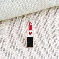 Broche de lápiz labial con labios rojos para mujer, chaqueta esmaltada de Metal de dibujos animados, Pin de solapa para camisa