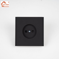 Les prises électriques à la mode et les interrupteurs muraux EU sont dotés d'un design européen et sont livrés avec des voyants lumineux pour la conception de la maison