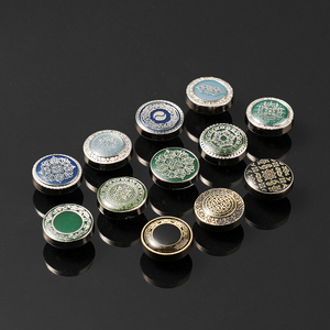 Jinyi Nút Nhà Máy 10Mm 12Mm Vòng Kim Loại Nút Hàng May Mặc Kẽm Hợp Kim Mô Hình Logo Thương Hiệu Tùy Chỉnh Thobe Snap Nút Cho Quần Áo - Product Image 1
