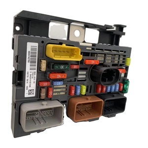 Caja de Fusibles Original de 12V para Citroën C5 Peugeot 3008 Bonnet 9809742780 9664705980 9667044980 BSM R02=R19 Nueva Condición - Product Image 4