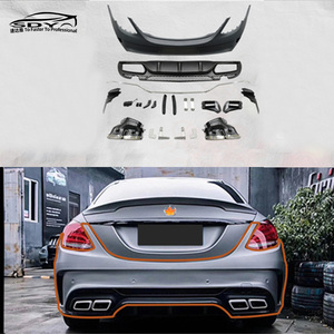 W205 Mise à jour <span class=keywords><strong>CS</strong></span> Style C63 de haute qualité Kit de carrosserie de pièces automobiles avec pare-chocs et grille d'aile pour Mercedes Benz W205 Classe <span class=keywords><strong>C</strong></span> - Product Image 2