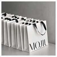 Sac shopping en papier blanc avec poignées en ruban noir, emballage cadeau personnalisé avec logo pour boutiques, magasins de détail et marques de mode