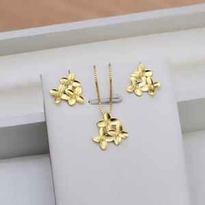 อุปกรณ์ทำเครื่องประดับ DIY สุดฮิต เงินแท้ S925  จี้เงินเรียบ 3 ดอกไม้เล็ก  ฐานเปล่าสำหรับใส่ไข่มุก 4-5 เม็ด  สำหรับทำเครื่องประดับ - Product Image 4