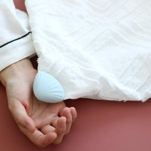 Accueil Accessoires Clips de couette Clips de couette empêche la couette de se déplacer dans la couverture Clips de couette magnétiques avec déverrouillage - Product Image 2