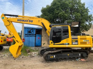 Excavatrice Pc200-8 utilisée de KOMATSU excavatrice PC200-8 hydraulique de chenille de l'état original du Japon de basse heure de 20 tonnes - Product Image 4