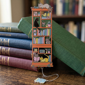 Segnalibri in Metallo con Logo Smaltato Colorato a Forma di Gatto, Design Fantasioso per Lettori e Bibliotecari - Product Image 4
