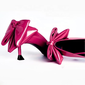 Escarpins de soirée pour femme en cuir verni brillant, à talon aiguille haut et fin, avec grand nœud arrière, style bureau - Product Image 3