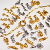 Personnalisé En Acier Inoxydable Diy Femmes Voyage Lune Étoile Océan Homard Pendentifs Charmes 18k 24k Plaqué Or Étanche Designer Charmes