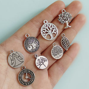 Pendentif en alliage rétro suspendu Charms DIY Making Fit Bracelet Collier Collier Porte-clés Sac à main <span class=keywords><strong>Bijoux</strong></span> <span class=keywords><strong>pour</strong></span> femmes enfants Cadeau <span class=keywords><strong>Arbre</strong></span> de vie - Product Image 5