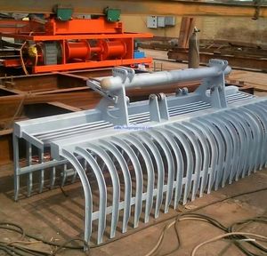 Herse à déchets robuste pour centrale électrique |   Grue à grande capacité d'aspiration d'eau avec système automatique de retrait des débris - Product Image 3