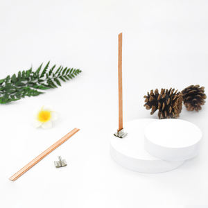Vente en gros <span class=keywords><strong>Kit</strong></span> de <span class=keywords><strong>fabrication</strong></span> de double Woodwick Récipient en céramique personnalisé Cire de soja Bougies parfumées longues aux huiles essentielles de luxe écologiques - Product Image 2