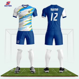 Groothandel Custom Heren Voetbalkleding Set 100% Polyester Lage Prijs Sublimatie Voetbal Jersey T-Shirt Trainingspakken Logo Training - Product Image 4