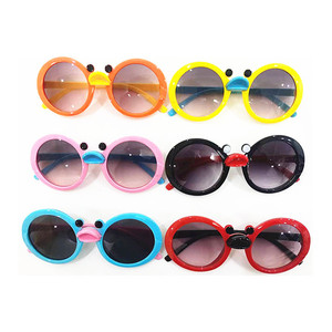 Lentes de Sol con Marco de Patito para Niños, Protección UV400, Diseño de Dibujos Animados - Product Image 2