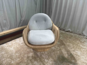 2025 Italiaanse Nieuwe Creatieve <span class=keywords><strong>Lounge</strong></span> Stoel Ontspannen Vrije Tijd Liggend <span class=keywords><strong>Lounge</strong></span> Minimalistische Schommelstoel Fluwelen Stof Fauteuil