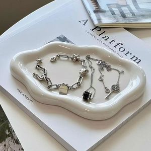 White Cloud Shape Jewelry Tray Plastic Creative Storage Display Dish For Jewelry Organizing Decorative Ornament - Product Image 2