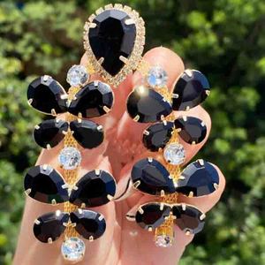 <span class=keywords><strong>Scarpe</strong></span> di strass di moda a catena <span class=keywords><strong>scarpe</strong></span> da <span class=keywords><strong>donna</strong></span> con fibbia decorativa gioiello brillante catena infradito per <span class=keywords><strong>donna</strong></span> - Product Image 1