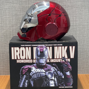 Factory Price Cool Sport ABS Winter Riding Voice Remote Control Electric <strong>IronMan</strong> <strong>Helmet</strong> for Cosplay Use - Product Image 3