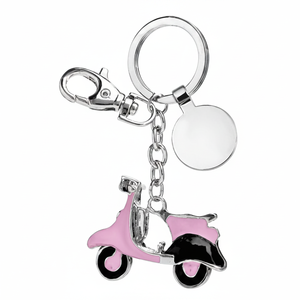 Porte-clés Vespa rose avec chaîne en métal et clip pour clés et sacs - Product Image 2
