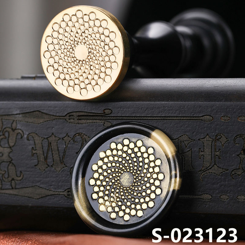 S-023123 Polka dot spirale