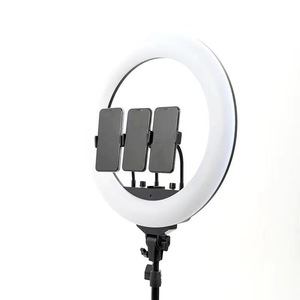 Photographie à <span class=keywords><strong>prix</strong></span> de gros-anneau lumineux professionnel portable de 18 pouces pour <span class=keywords><strong>selfie</strong></span> avec support de téléphone - Product Image 1