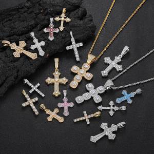 Colgante Hip Hop de Cruz con Gemas Arcoíris, Chapado en Oro Personalizado, Engaste de Puntas, Plata 925, Moissanita, Cadena Bling Iced Out para Conciertos - Product Image 1