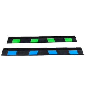 Butée de roue en caoutchouc pour parking, norme australienne, 1650 mm - Product Image 1