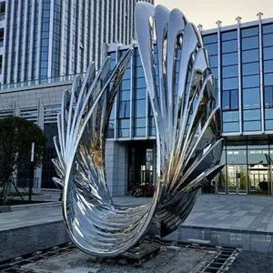 Hochbeliebte große moderne Kunst aus Metall Engelflügel lebensgrößen-Statue für den Außenbereich Yard-Vorführung polierte Edelstahl-Gartenskulptur